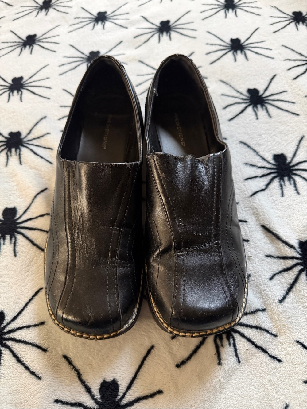 Life Stride Black Leather Slip-On Flats